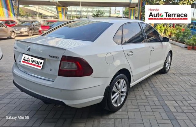 Second-hand 2018 Skoda Rapid 1.6 MPI Style BSIV for sale in Chennai-3