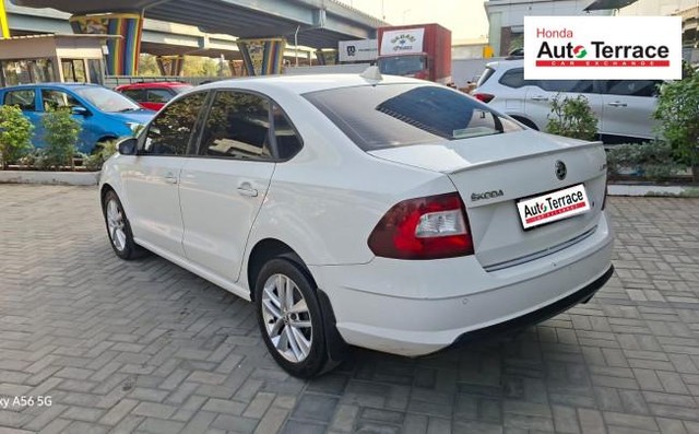 Second-hand 2018 Skoda Rapid 1.6 MPI Style BSIV for sale in Chennai-5