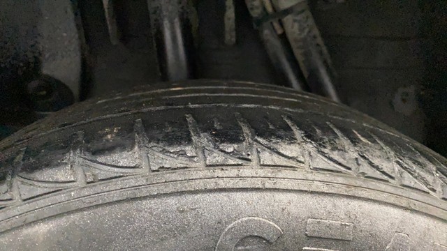 Second-hand 2013 Renault Duster 85PS Diesel RxL for sale in Lucknow-29