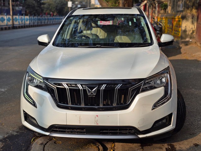 Second-hand 2024 Mahindra XUV700 AX7L 7Str Diesel for sale in Kolkata-4