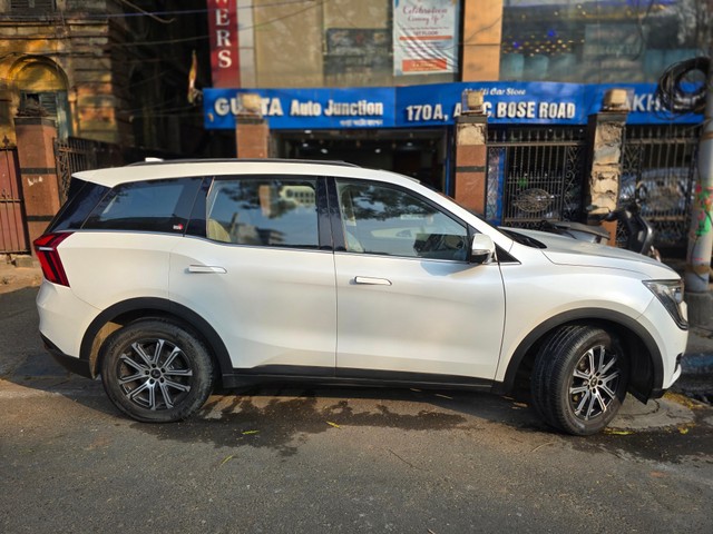Second-hand 2024 Mahindra XUV700 AX7L 7Str Diesel for sale in Kolkata-1