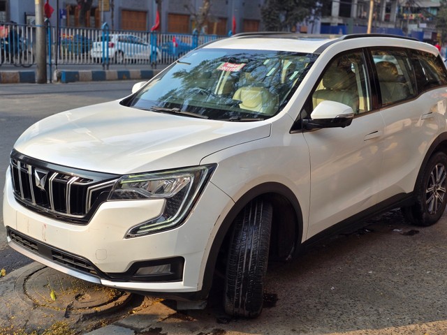 Second-hand 2024 Mahindra XUV700 AX7L 7Str Diesel for sale in Kolkata-5