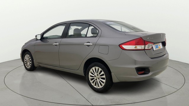 Second-hand 2017 Maruti Ciaz 1.3 Zeta for sale in Ahmedabad-4