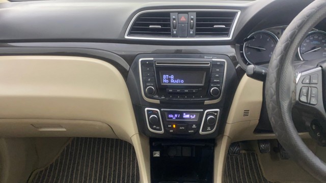 Second-hand 2017 Maruti Ciaz 1.3 Zeta for sale in Ahmedabad-22