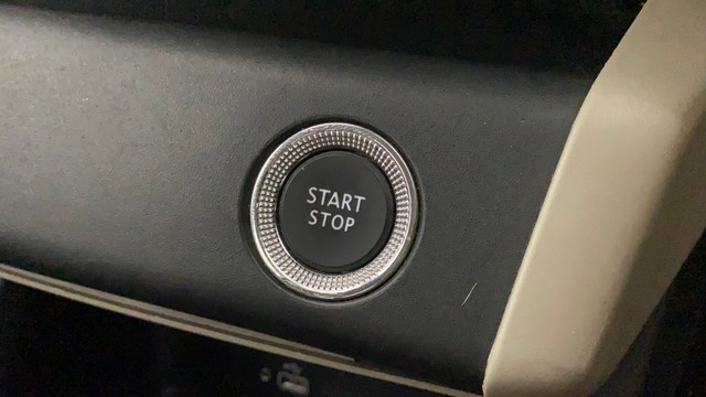 Second-hand 2023 Renault Triber RXZ EASY-R AMT BSVI for sale in Bangalore-23