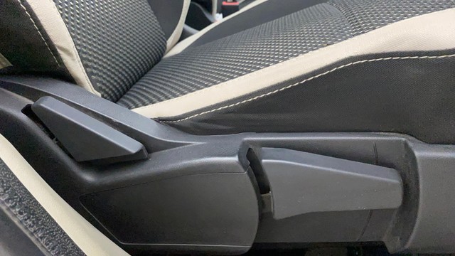 Second-hand 2023 Renault Triber RXZ EASY-R AMT BSVI for sale in Bangalore-18