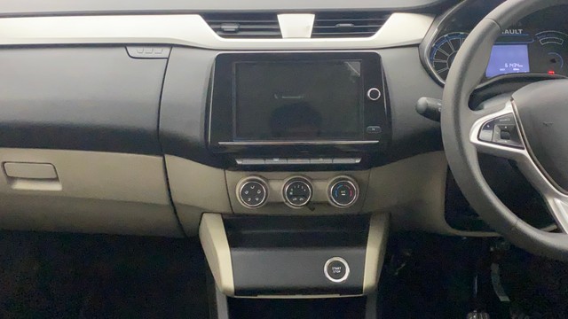 Second-hand 2023 Renault Triber RXZ EASY-R AMT BSVI for sale in Bangalore-22