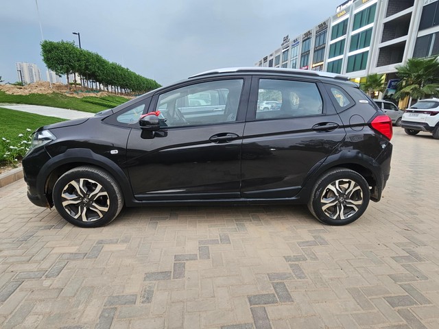Second-hand 2019 Honda WR-V i-VTEC S for sale in Gurgaon-3