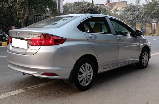 Second-hand 2016 Honda City i VTEC S for sale in Gurgaon-6