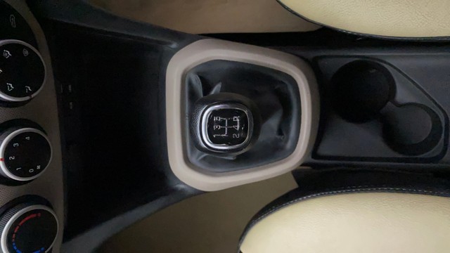 Second-hand 2016 Hyundai Grand i10 Asta Option for sale in Kochi-13