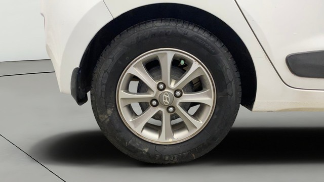 Second-hand 2016 Hyundai Grand i10 Asta Option for sale in Kochi-25