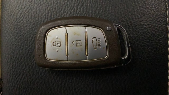 Second-hand 2016 Hyundai Grand i10 Asta Option for sale in Kochi-21