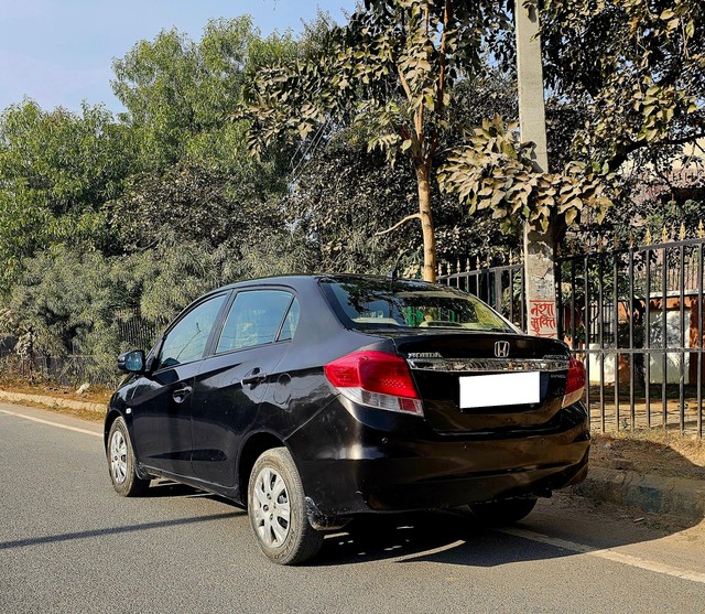 Second-hand 2015 Honda Amaze S i-Vtech for sale in Gurgaon-3