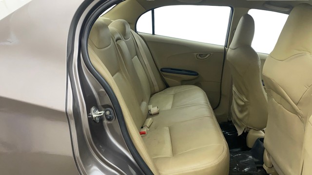 Second-hand 2015 Honda Amaze SX i-VTEC for sale in Hyderabad-16