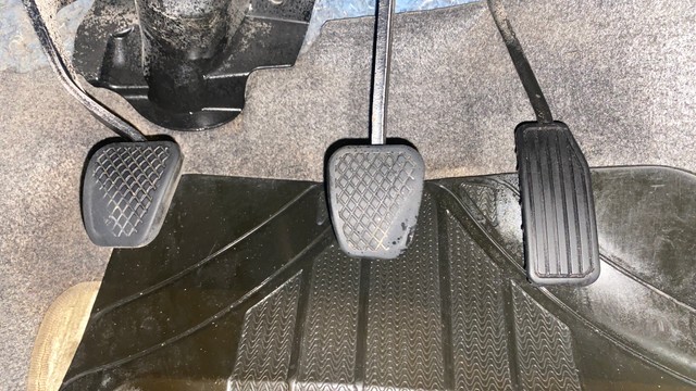 Second-hand 2015 Honda Amaze SX i-VTEC for sale in Hyderabad-14