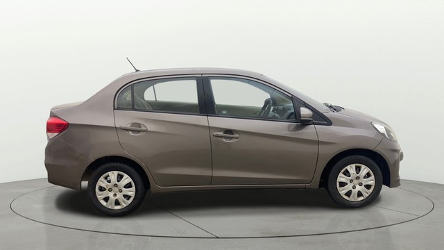 Second-hand 2015 Honda Amaze SX i-VTEC for sale in Hyderabad-1