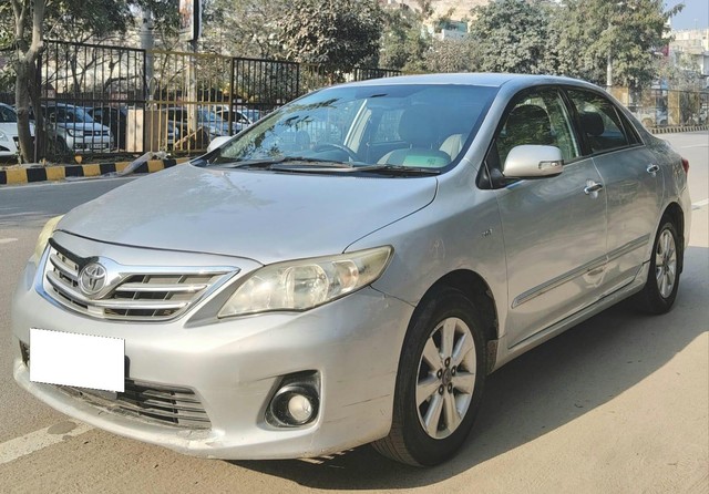 Second-hand 2011 Toyota Corolla Altis G for sale in Gurgaon-4