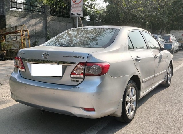 Second-hand 2011 Toyota Corolla Altis G for sale in Gurgaon-9