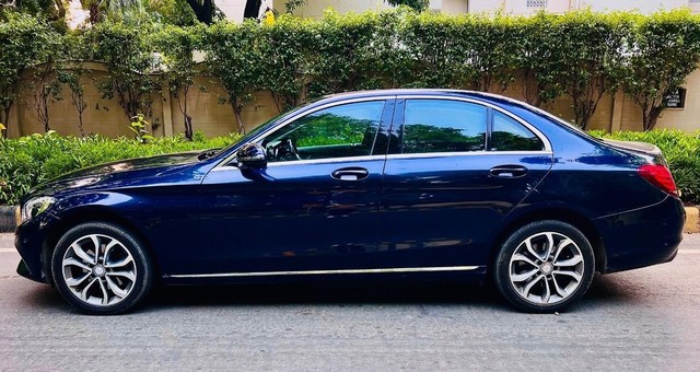 Second-hand 2017 Mercedes-Benz C-Class C 200 Avantgarde Edition C for sale in New Delhi-8