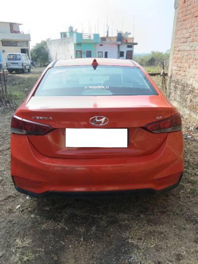 Second-hand 2018 Hyundai Verna CRDi 1.6 EX for sale in Sagar-1