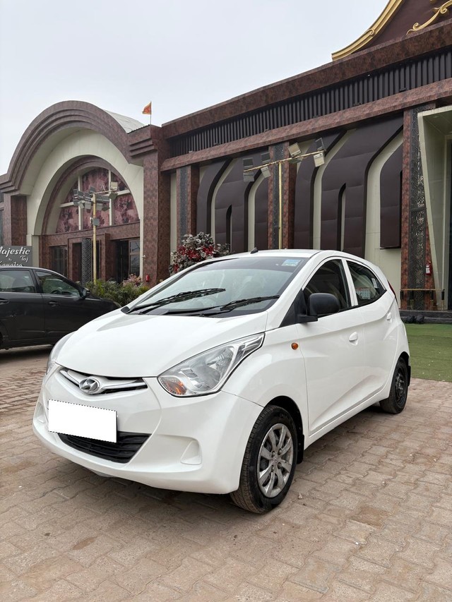 Hyundai EON Magna Second-hand 2011 Hyundai EON Magna for sale in New Delhi-4
