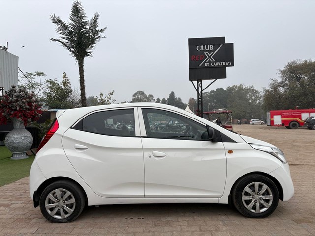 Hyundai EON Magna Second-hand 2011 Hyundai EON Magna for sale in New Delhi-1