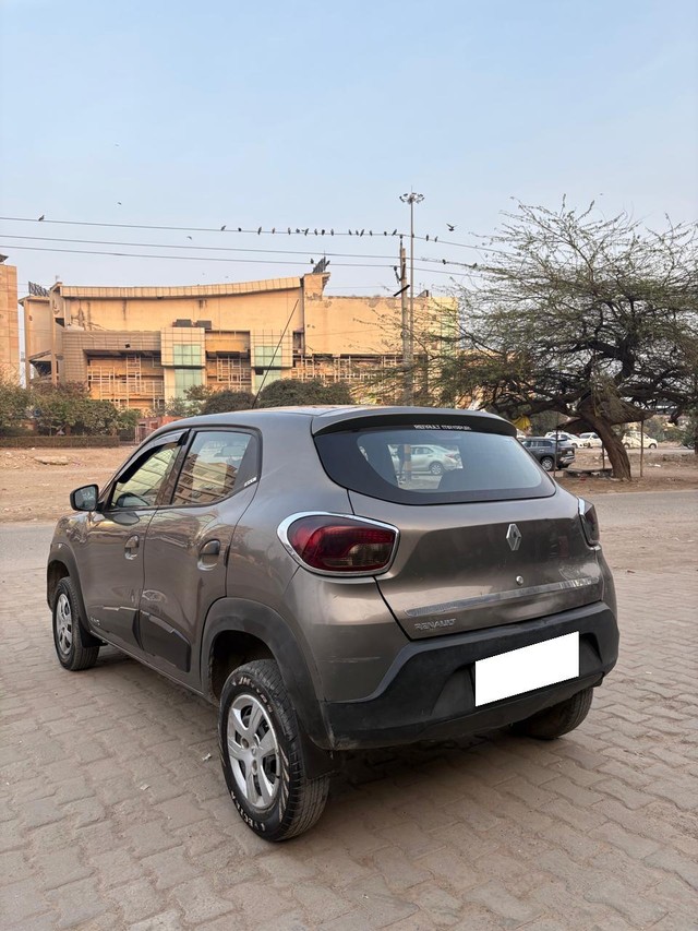 Second-hand 2016 Renault KWID RXT for sale in New Delhi-7