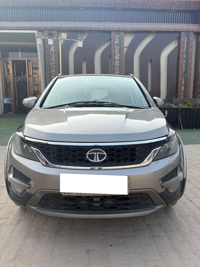 Second-hand 2017 Tata Hexa XTA for sale in New Delhi-4