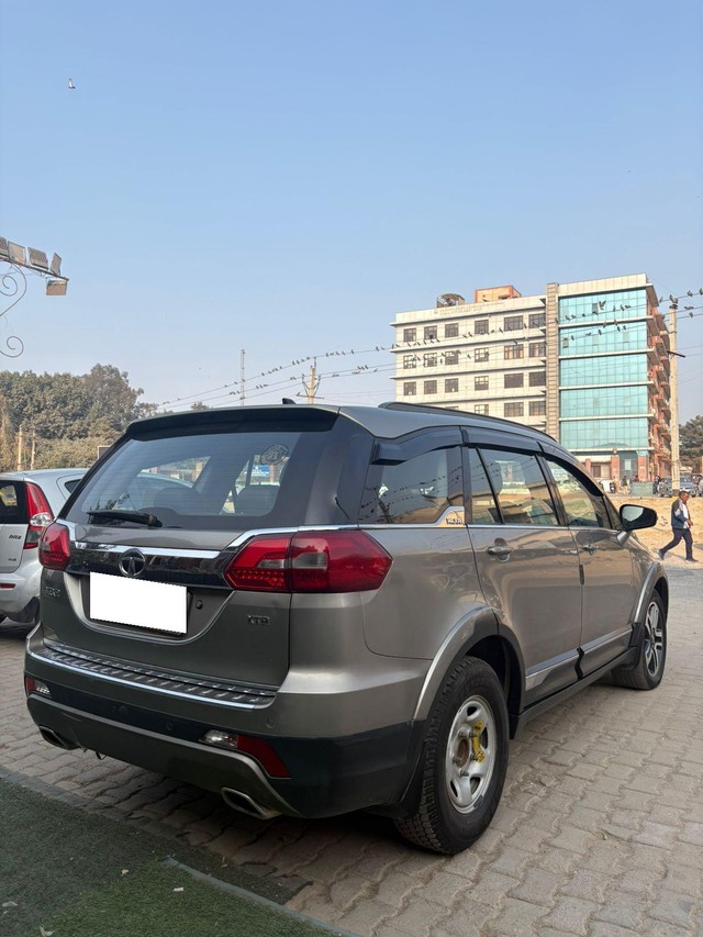 Second-hand 2017 Tata Hexa XTA for sale in New Delhi-6