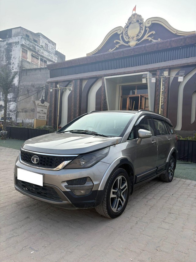 Second-hand 2017 Tata Hexa XTA for sale in New Delhi-3