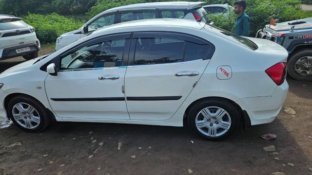 Second-hand 2013 Honda City CNG for sale in Nandurbar-2