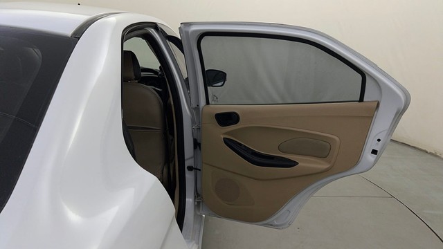 Second-hand 2015 Ford Aspire 1.5 TDCi Trend for sale in Bangalore-24