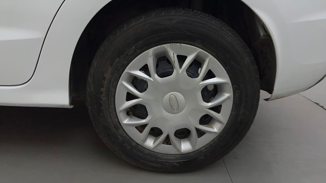 Second-hand 2015 Ford Aspire 1.5 TDCi Trend for sale in Bangalore-19