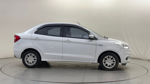 Second-hand 2015 Ford Aspire 1.5 TDCi Trend for sale in Bangalore-2