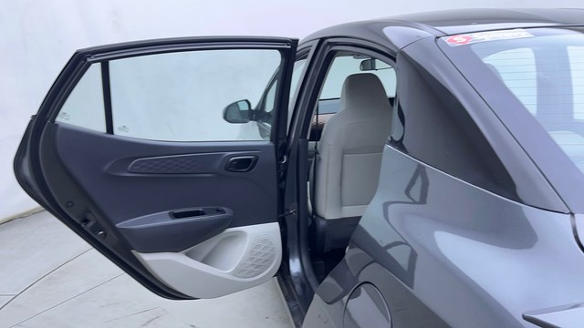 Second-hand 2023 Hyundai Aura S Diesel for sale in Hyderabad-27