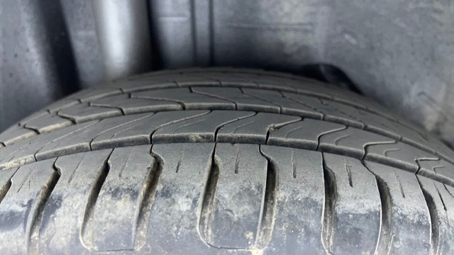 Second-hand 2018 Ford Aspire 1.2 Ti-VCT Titanium for sale in Hyderabad-38