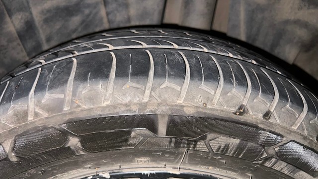 Second-hand 2019 Maruti Suzuki XL6 Alpha for sale in Mumbai-29