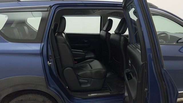 Second-hand 2019 Maruti Suzuki XL6 Alpha for sale in Mumbai-30