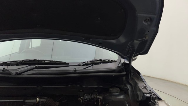 Second-hand 2019 Maruti Suzuki XL6 Alpha for sale in Mumbai-27