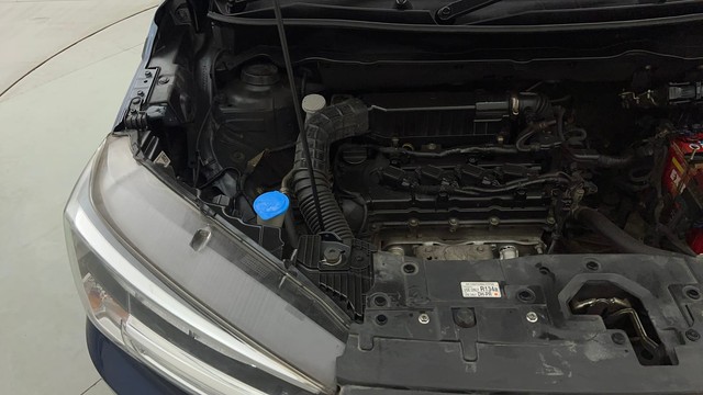 Second-hand 2019 Maruti Suzuki XL6 Alpha for sale in Mumbai-38