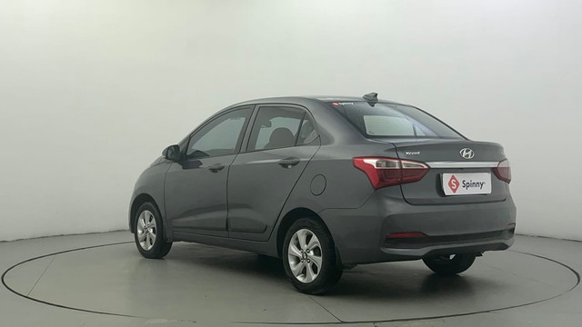 Second-hand 2017 Hyundai Xcent Petrol for sale in Ahmedabad-5