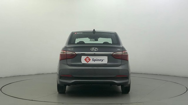 Second-hand 2017 Hyundai Xcent Petrol for sale in Ahmedabad-4