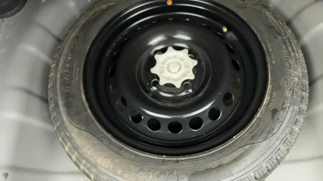 Second-hand 2017 Hyundai Xcent Petrol for sale in Ahmedabad-21