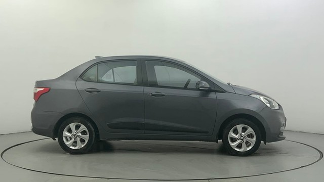 Second-hand 2017 Hyundai Xcent Petrol for sale in Ahmedabad-2