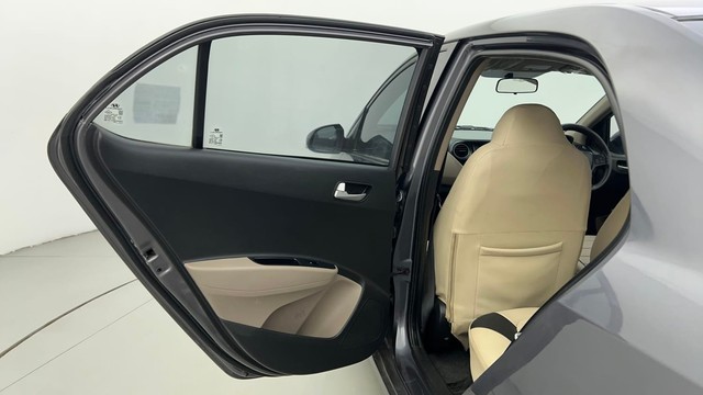 Second-hand 2017 Hyundai Xcent Petrol for sale in Ahmedabad-30