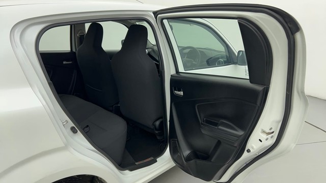 Second-hand 2024 Maruti Suzuki Celerio ZXI for sale in Ahmedabad-35