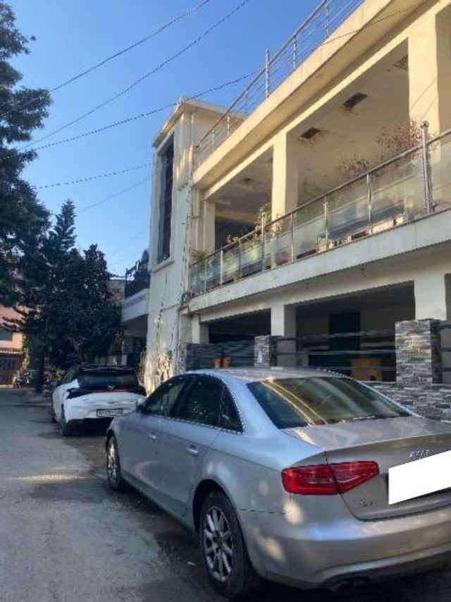 Second-hand 2016 Audi A4 2.0 TDI Multitronic for sale in Dehradun-2