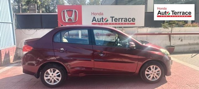 Second-hand 2013 Honda Amaze VX Diesel for sale in Chandigarh-14