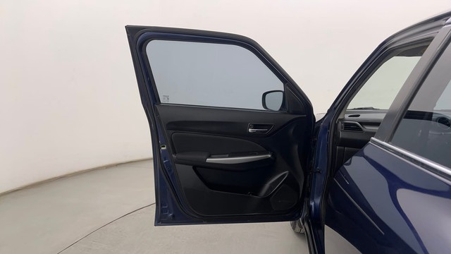 Second-hand 2019 Maruti Swift ZXI Plus AMT for sale in Pune-33