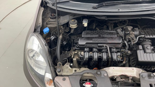 Second-hand 2014 Honda Amaze S i-VTEC for sale in Kolkata-36